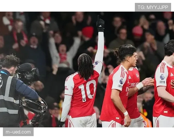 热刺变阵4-4-2效果评估：放弃激进人盯人，纪律性防守初显